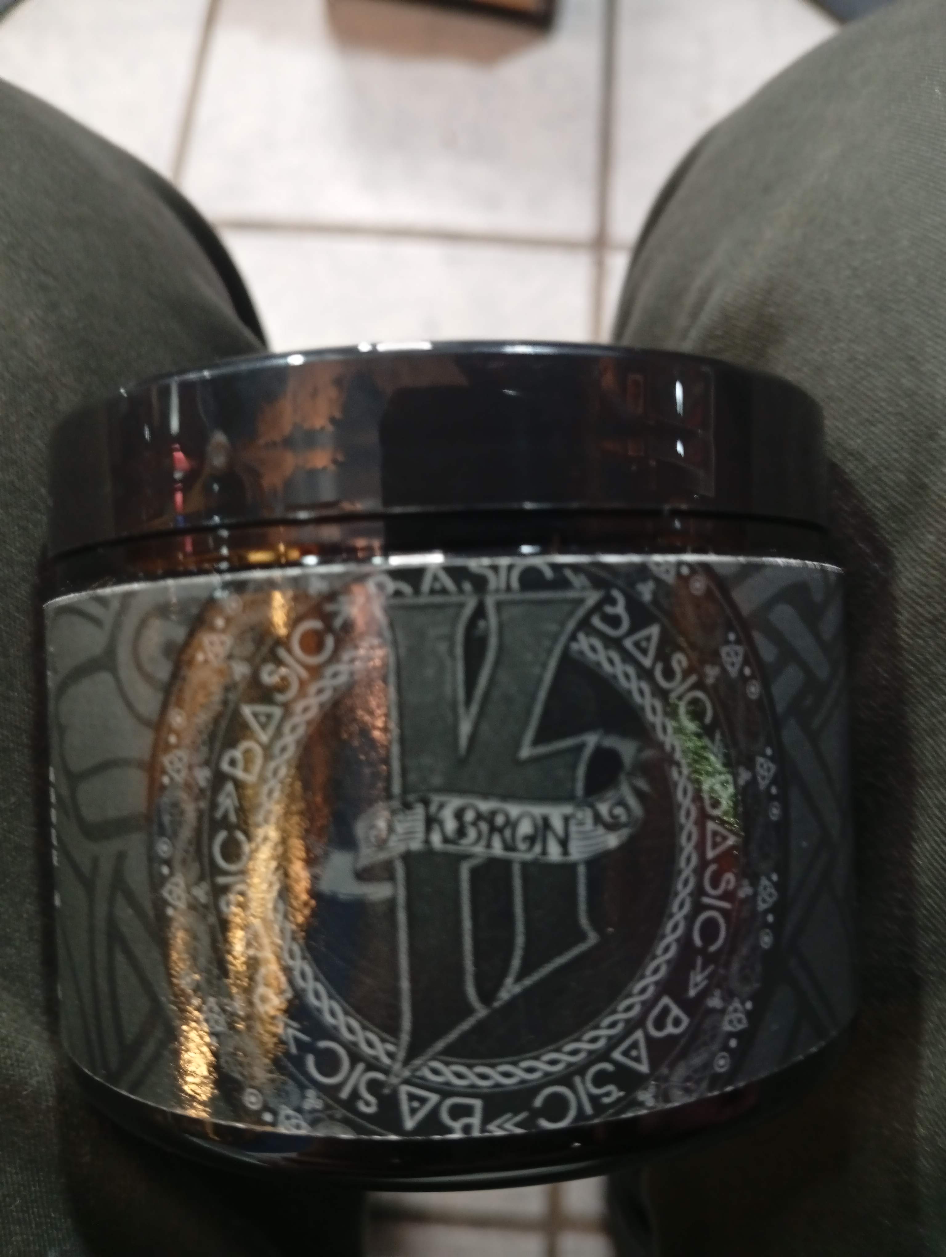 Cera para peinar Kbron negra